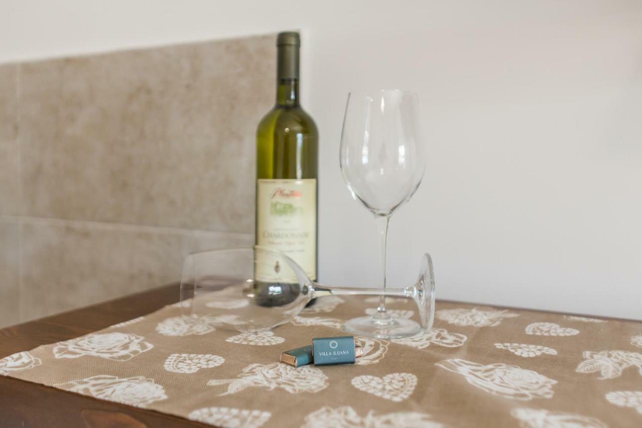 Villa Ilijana Тиват Екстериор снимка